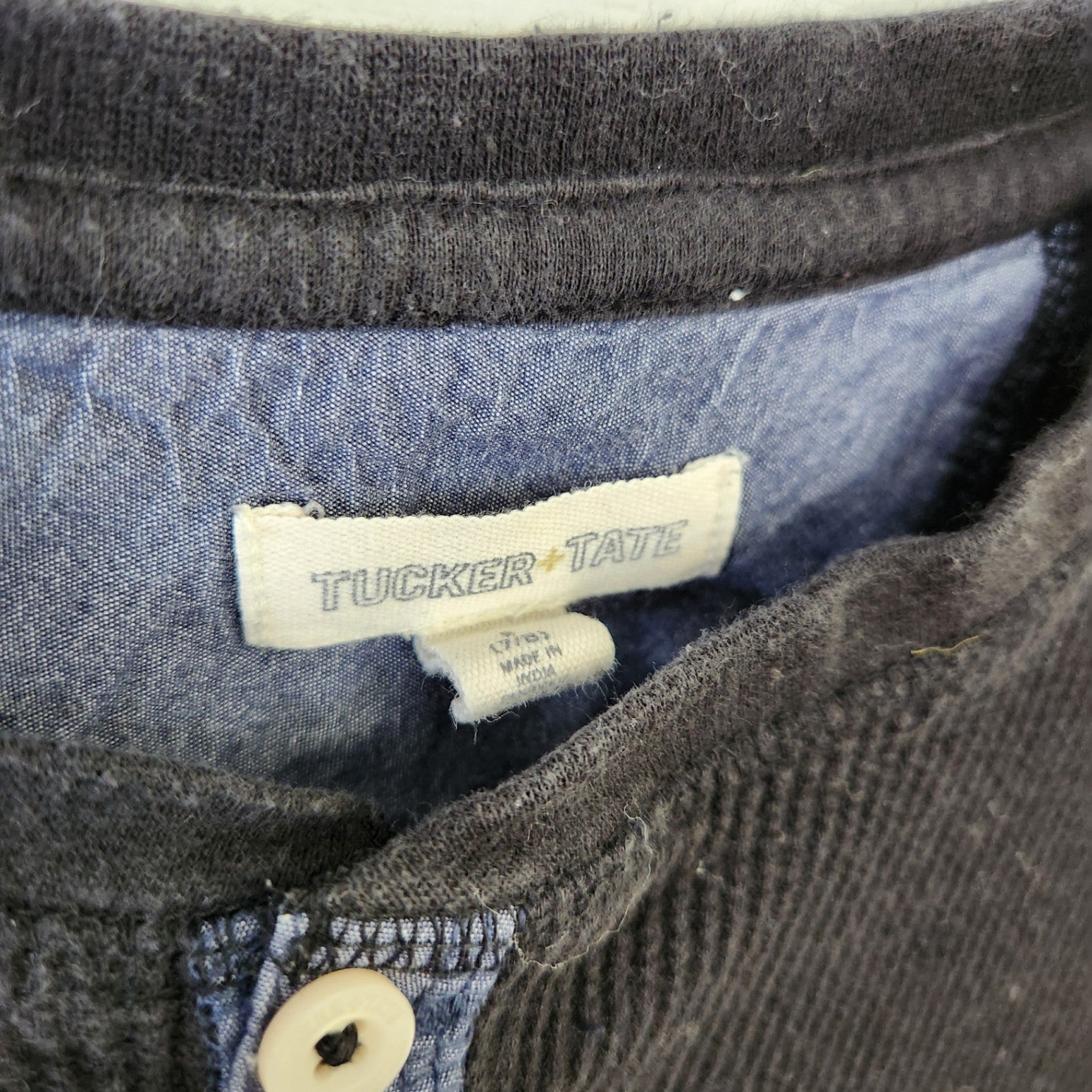 Size 7-8 | Tucker + Tate Black Henley | UBNUU