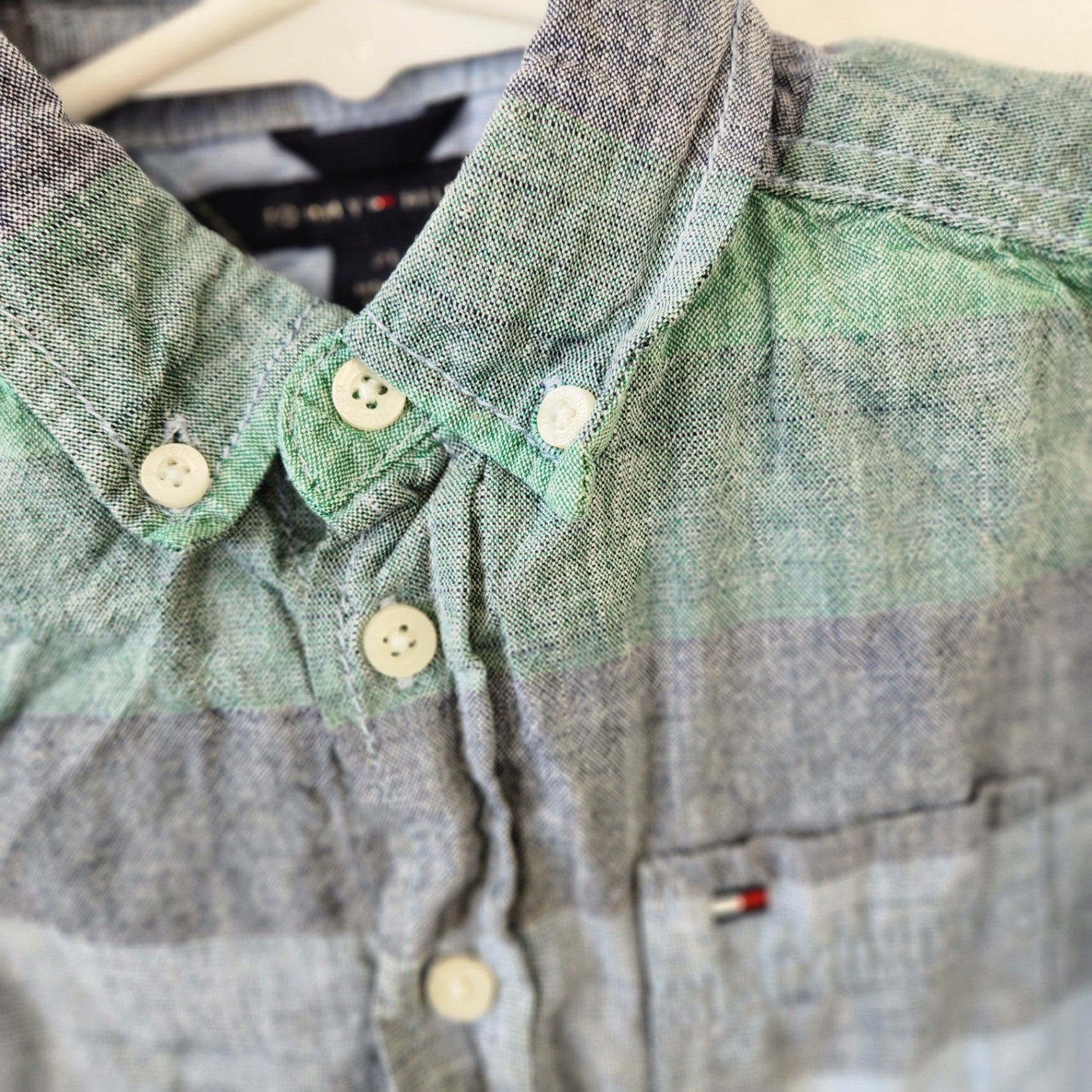 Size 2t | Tommy Hilfiger Kids' Buttondown Shirt | UBNUU