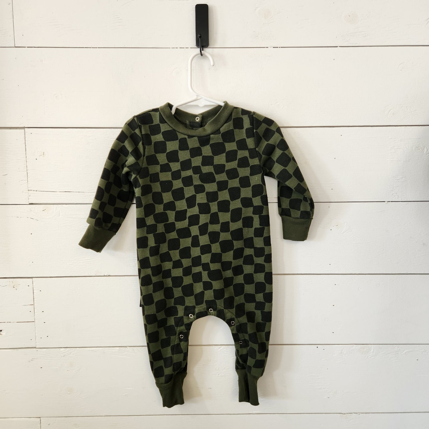 Size 12-18m | dot australia Kids' Green and Black Romper | UBNUU