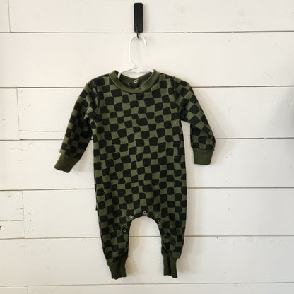 Size 12-18m | dot australia Kids' Green and Black Romper | UBNUU