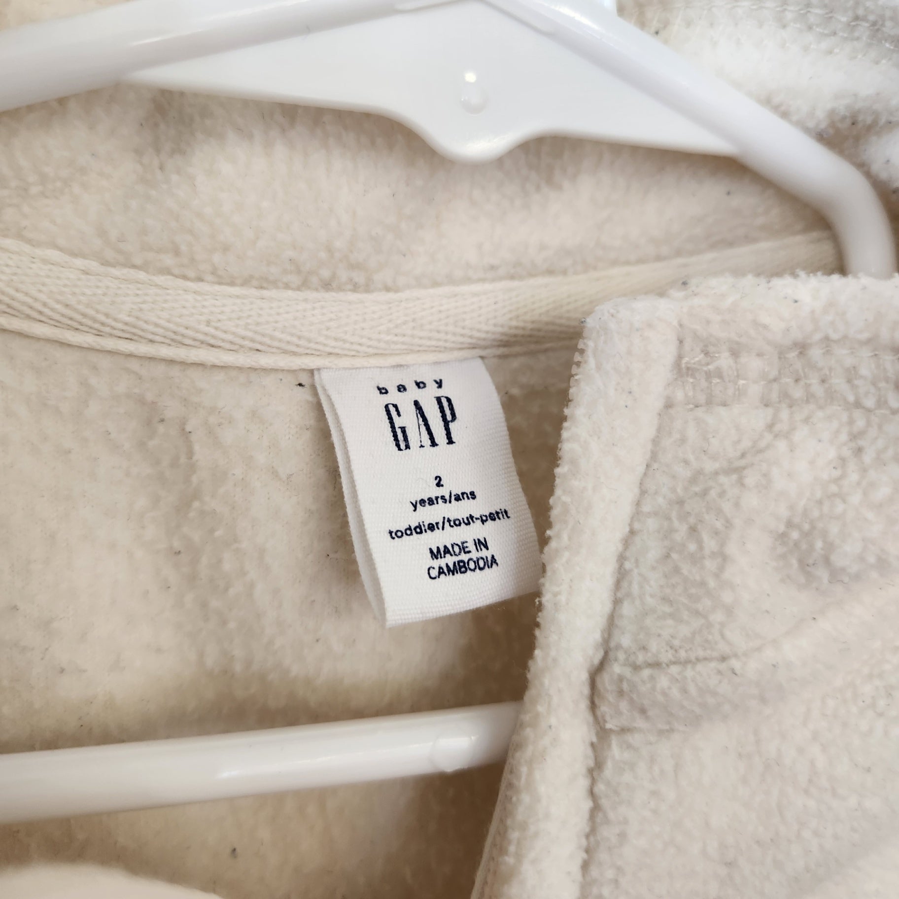 Size 2t | GAP Kids' Cream Fleece | UBNUU