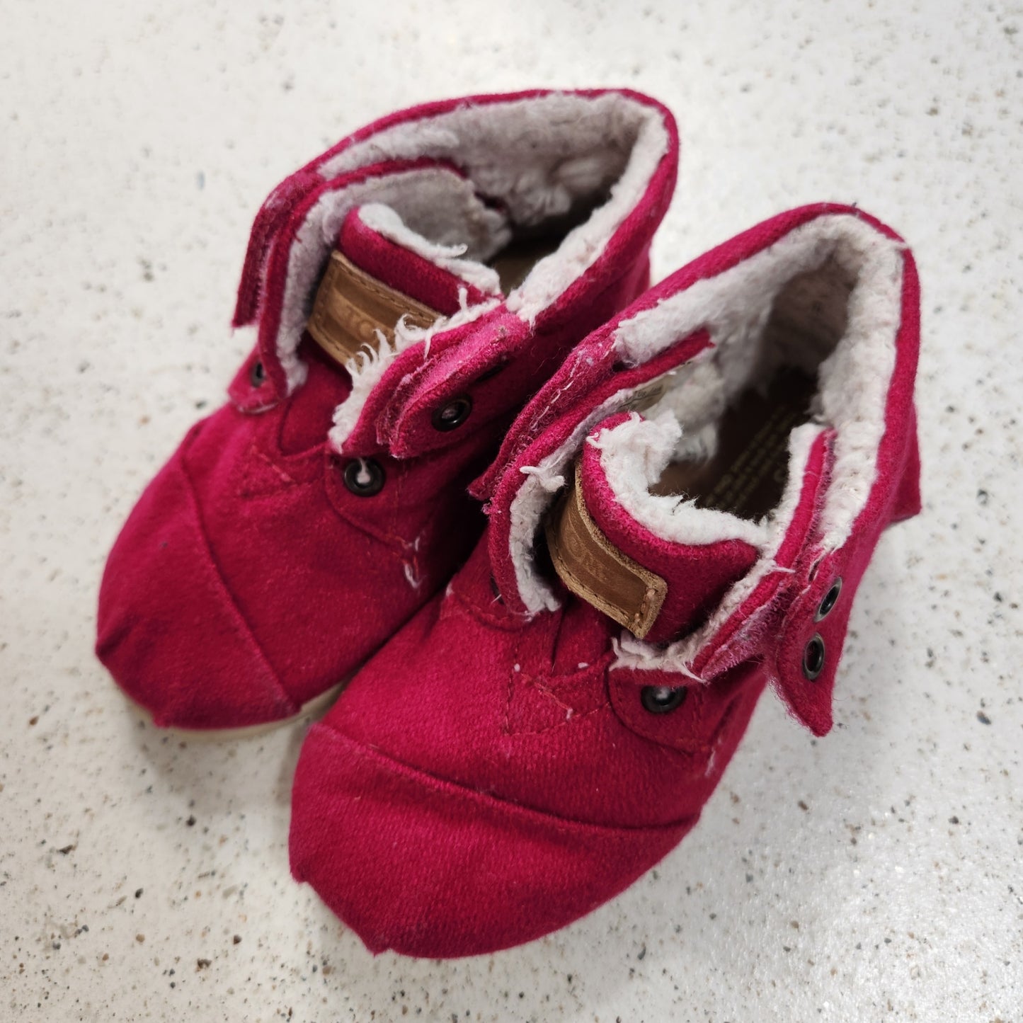 Size 6.5 | TOMS Kids' Shoes | UBNUU