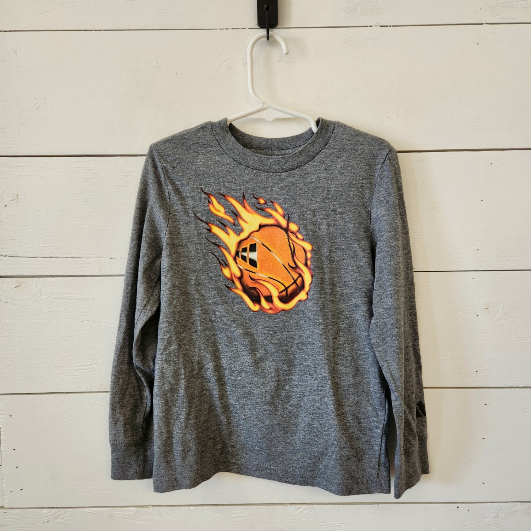 Size 5 | Adidas Grey Basketball Longsleeve | UBNUU