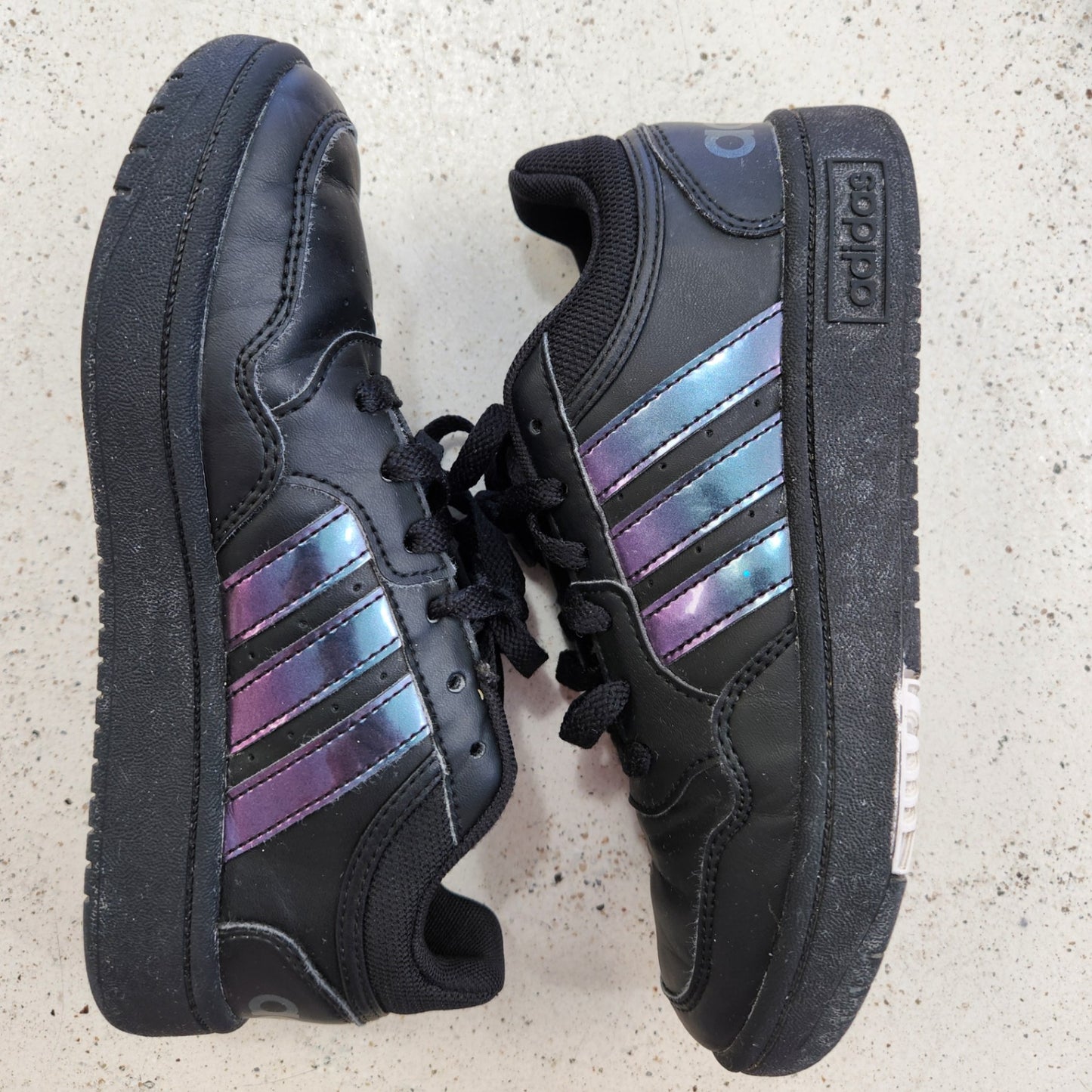 Size 1.5 | Adidas Black Shoes | UBNUU