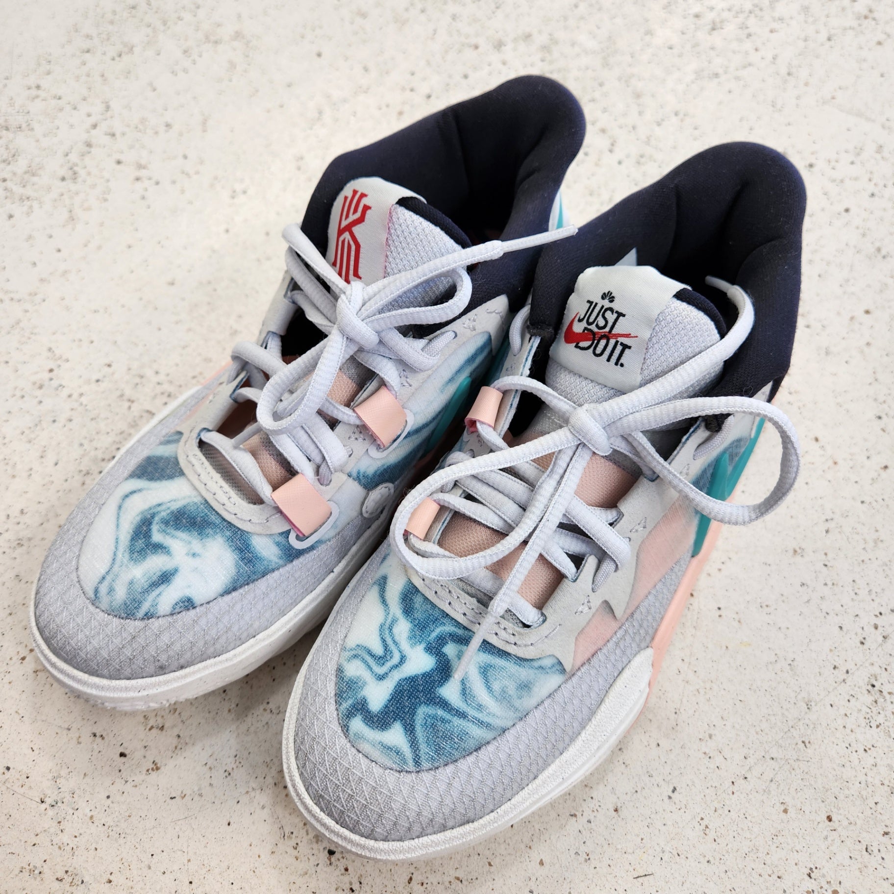 Size 3.5 | Nike Kids' Shoes | UBNUU