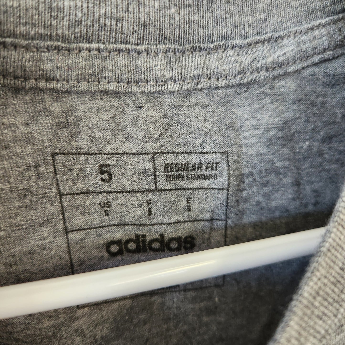 Size 5 | Adidas Grey Basketball Longsleeve | UBNUU