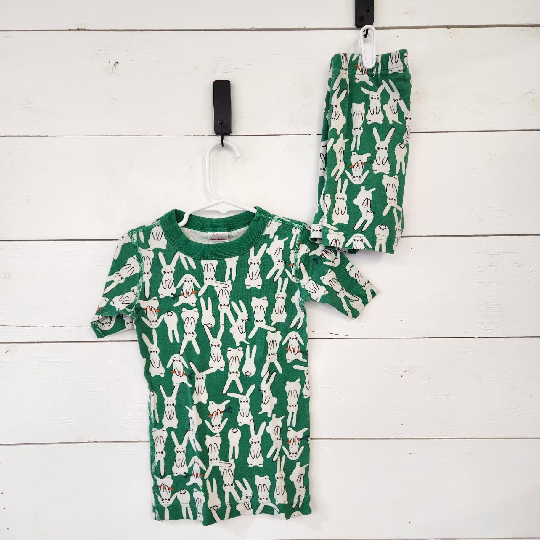Size 6-7 | Hanna Andersson Bunny Pajamas *hemmed | UBNUU