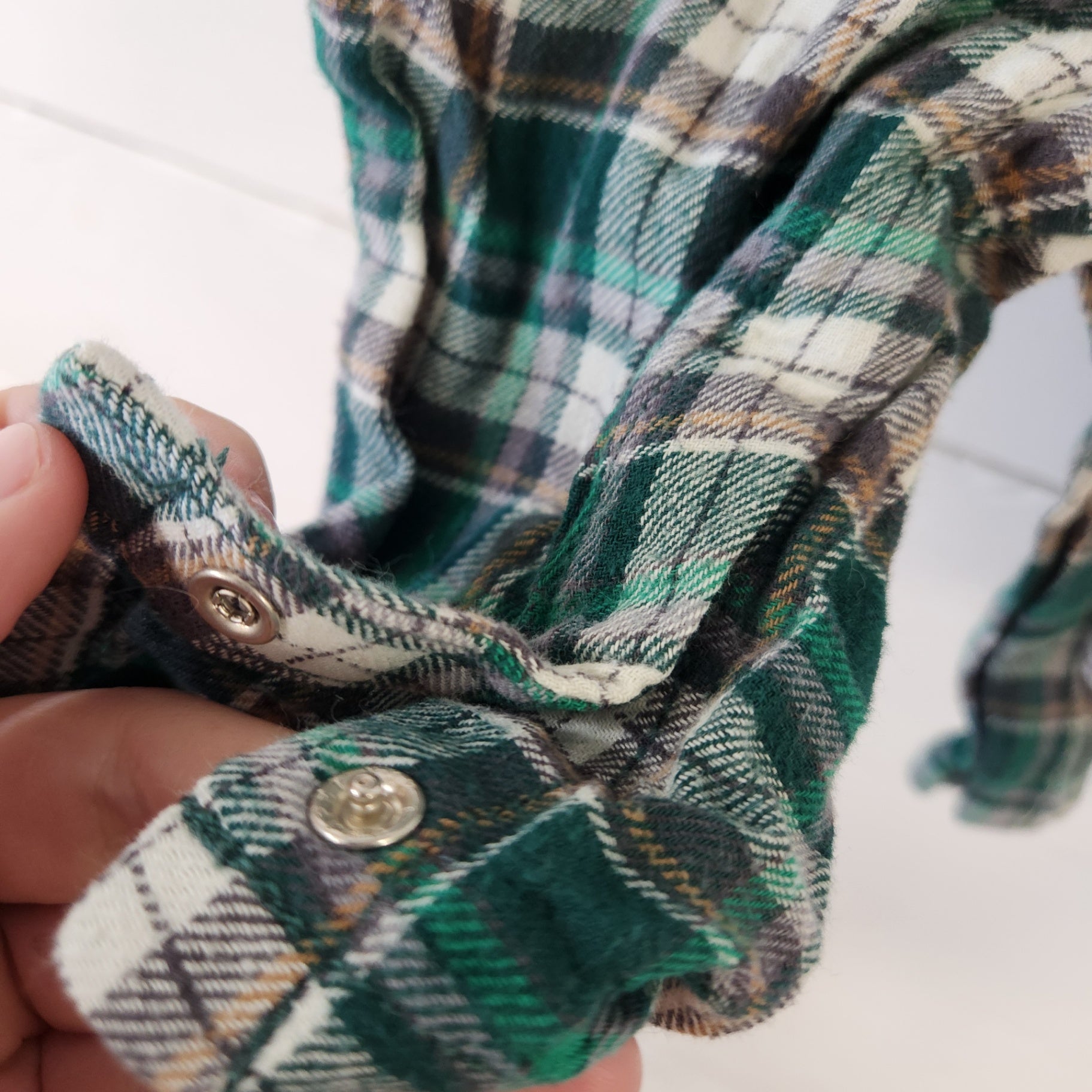Size 6-12m | GYMBOREE Green Flannel Romper | UBNUU