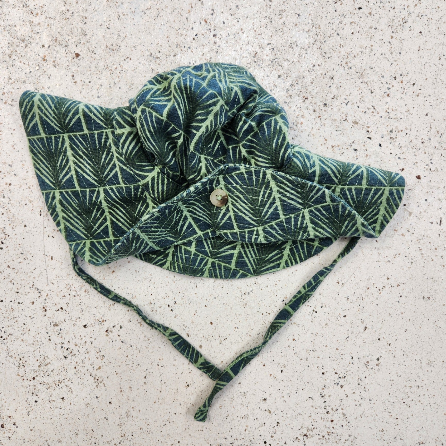Size xs | Kate Quinn Green Sunhat | UBNUU