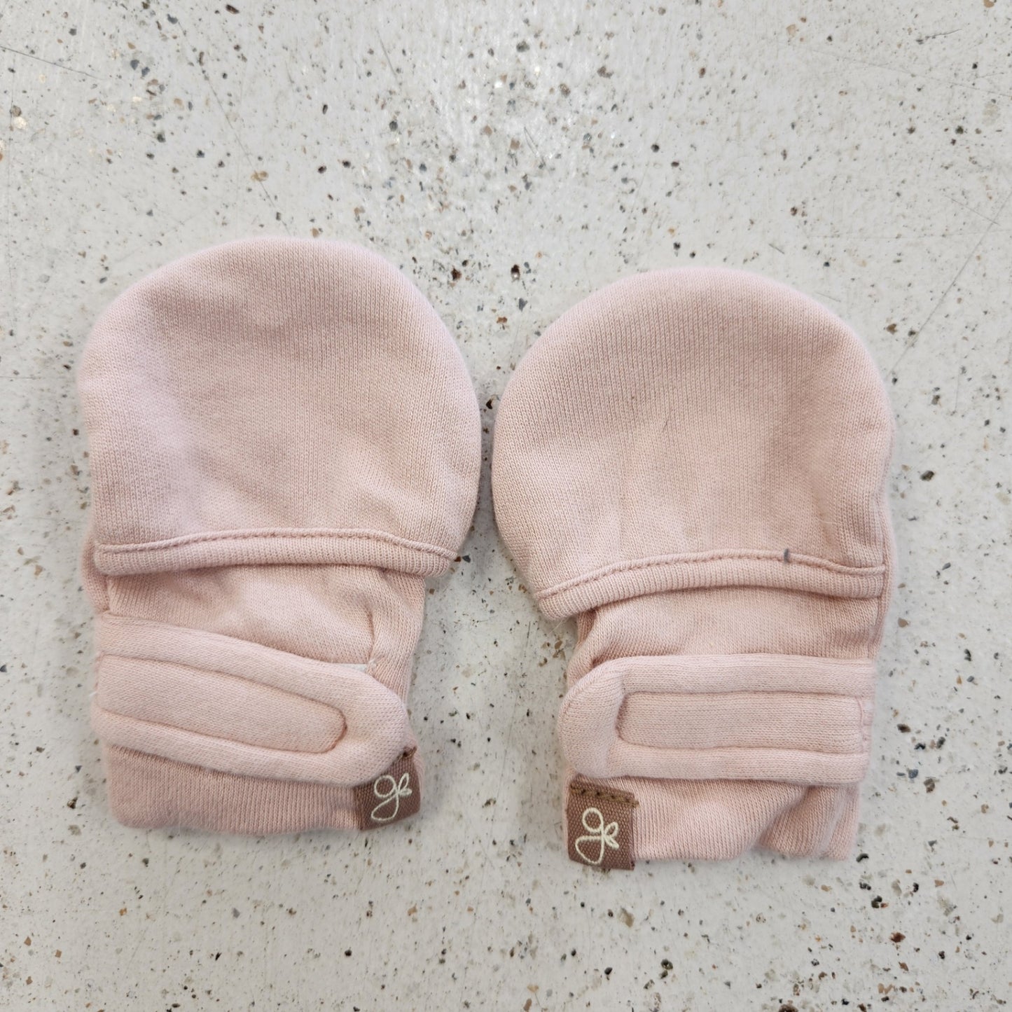 Size 0-3m | Goumi Pink Mittens | UBNUU