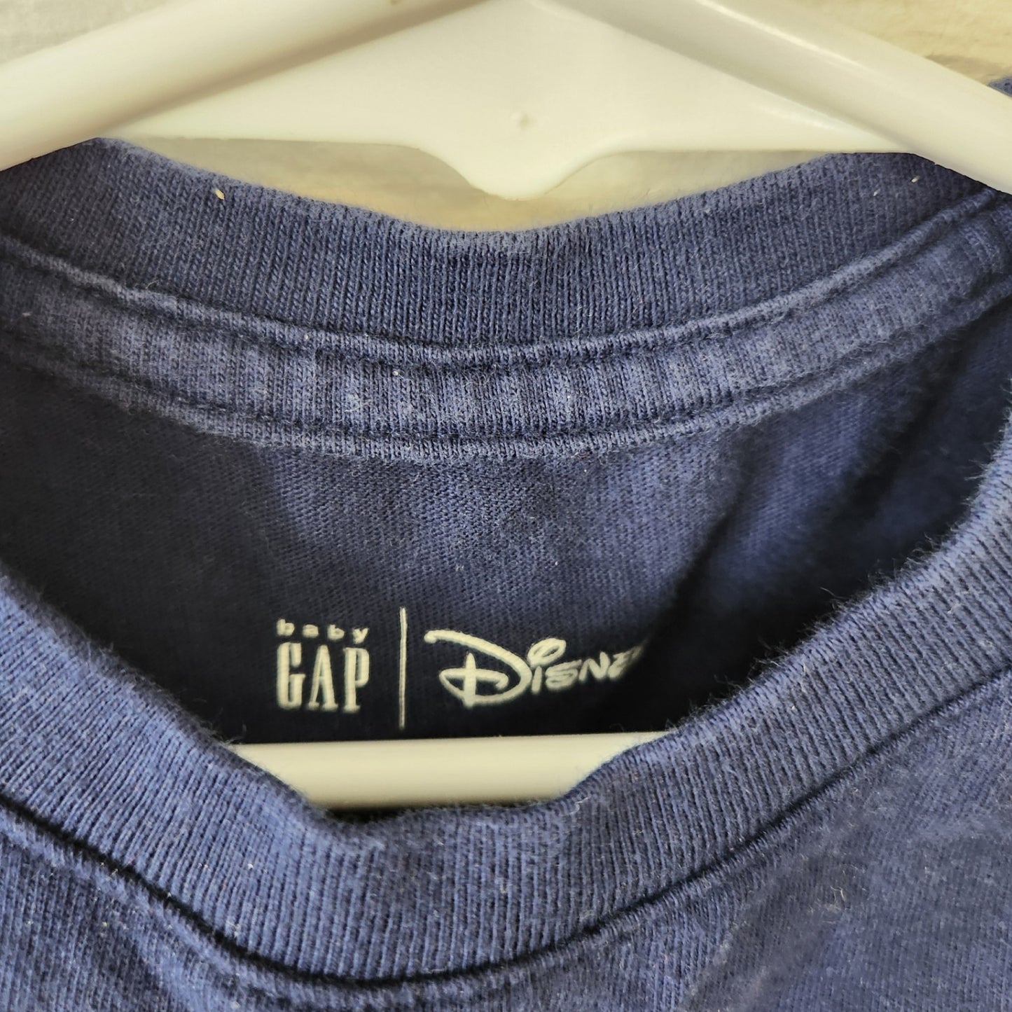 Size 4t | Gap Disney Kids' T-Shirt | UBNUU