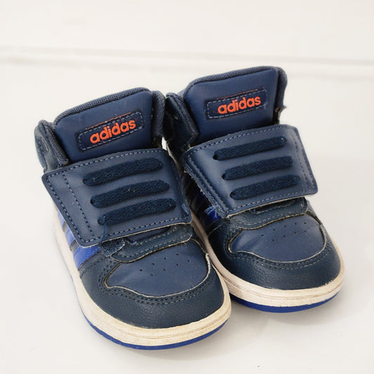 Size 6 | Adidas Kids' Shoes | UBNUU