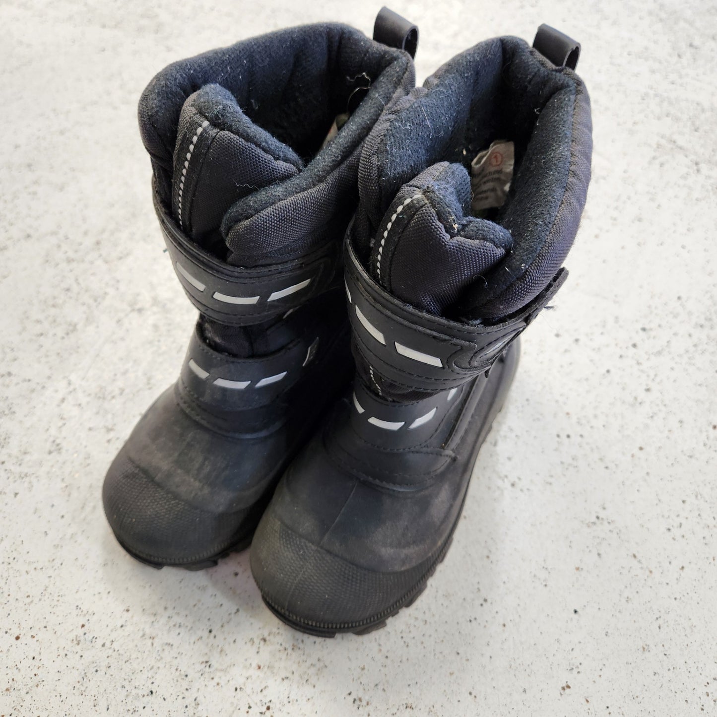 Size 1 | Arctic Tracks Kids' Shoes | UBNUU