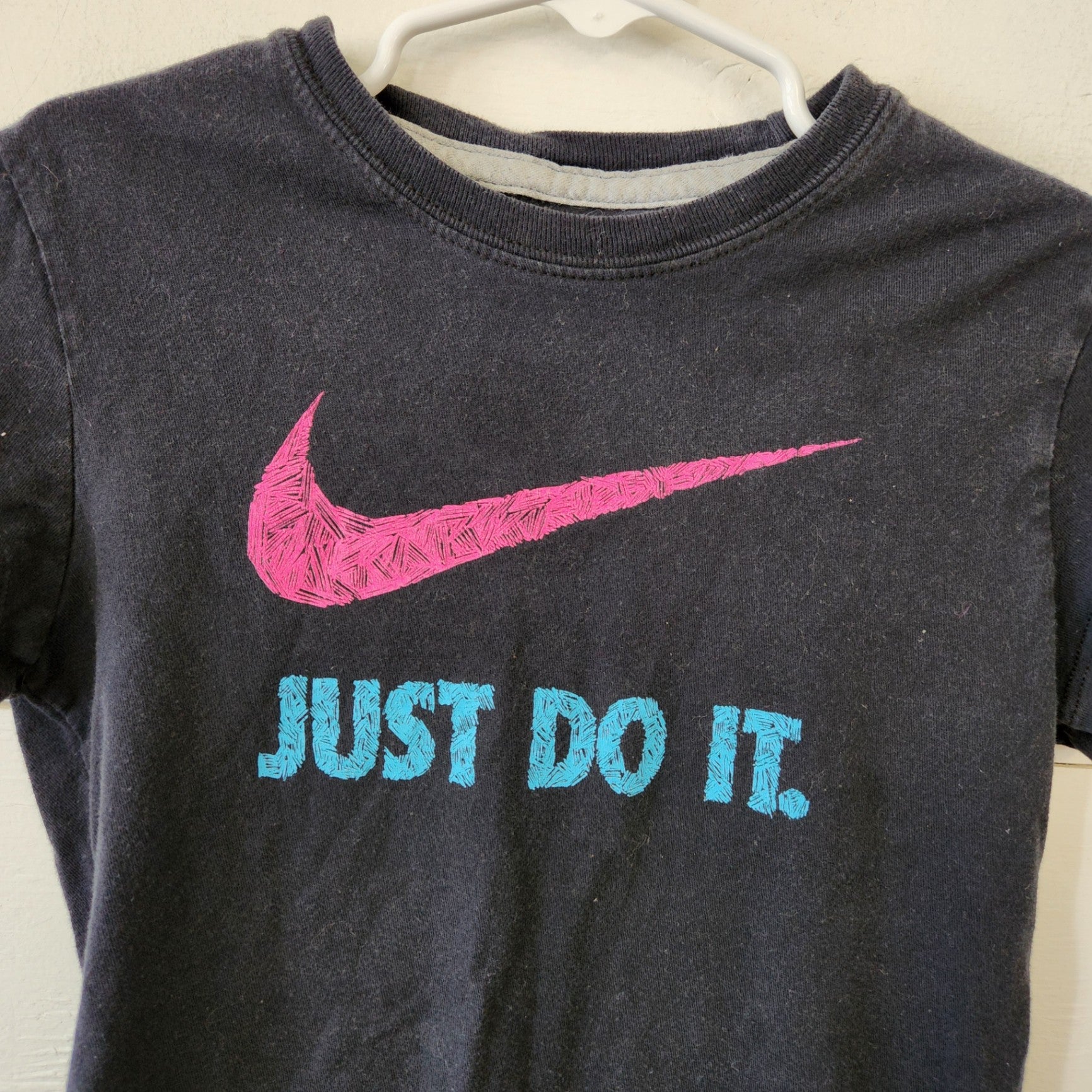 Size Small | Nike Just Do It T-shirt | UBNUU