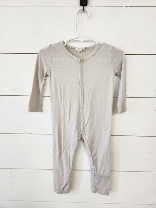 Size 6-12m | Kyte Cloud Snap Sleeper | UBNUU