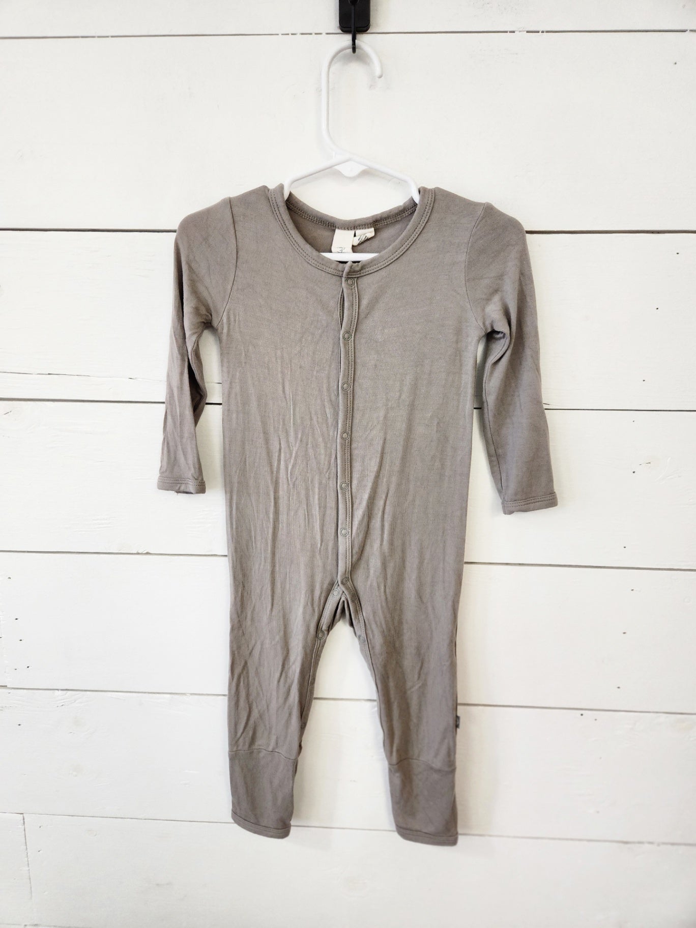 Size 12-18m | Kyte Beige Snap Sleeper | UBNUU
