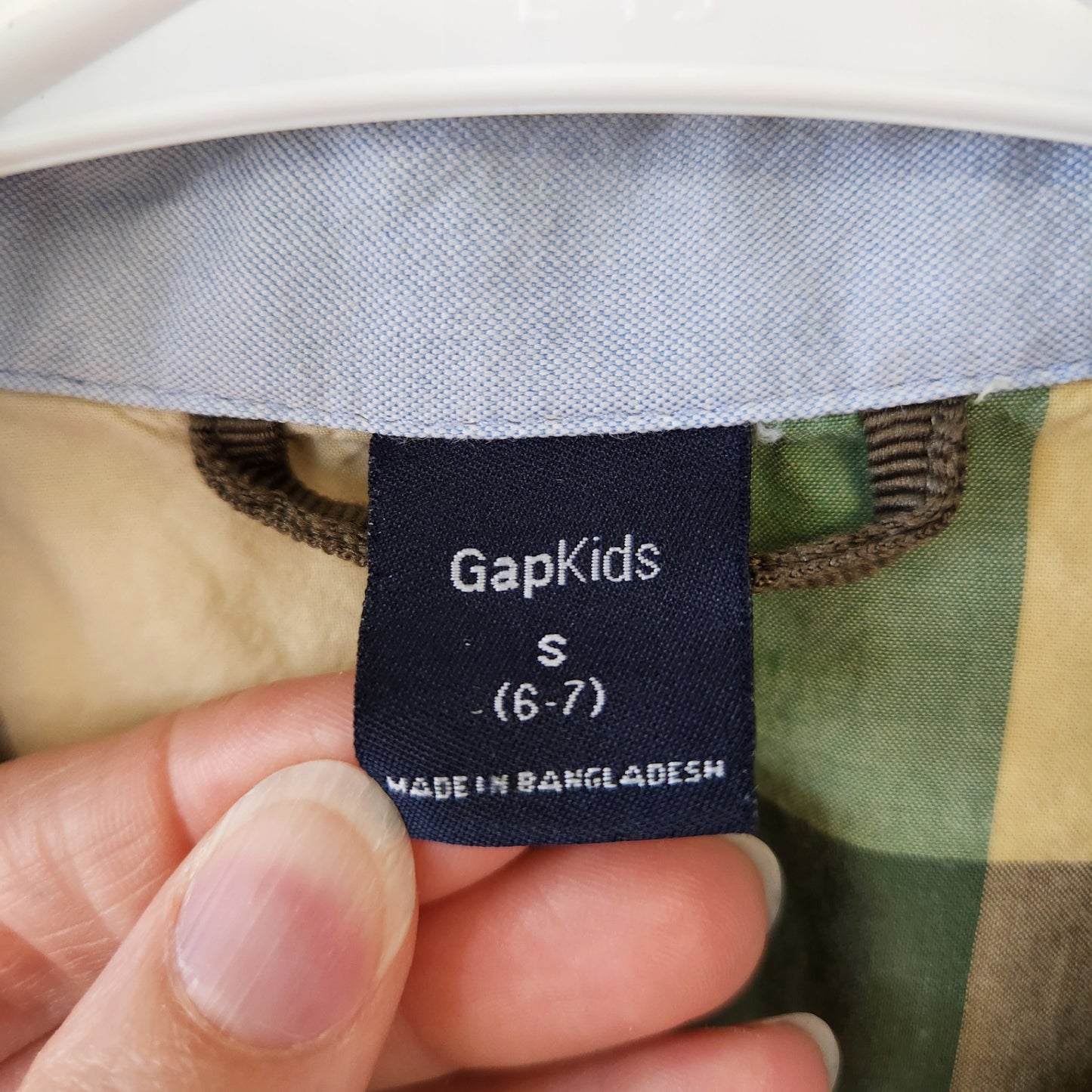 Size 6-7 | GapKids Kids' Buttondown | UBNUU