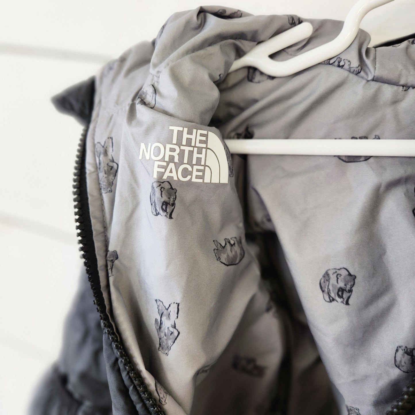 Size 6-12m | The North Face Reversible Puffer Jacket | UBNUU