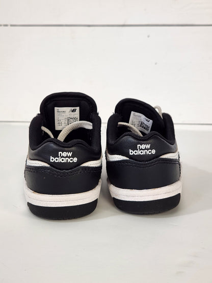 Size 7 | New Balance Kids' Shoes | UBNUU
