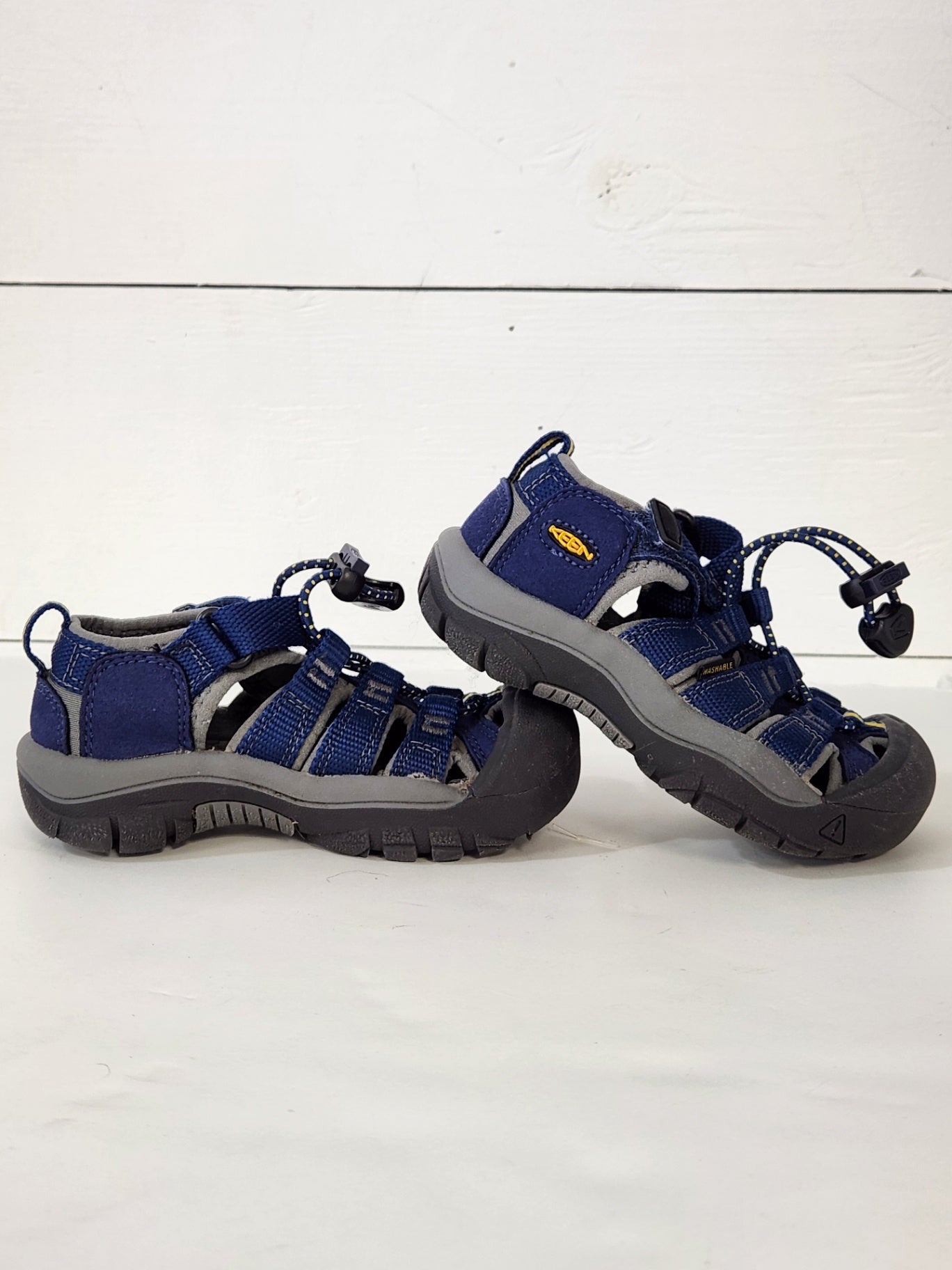 Size 8 | KEEN Kids' Shoes | UBNUU