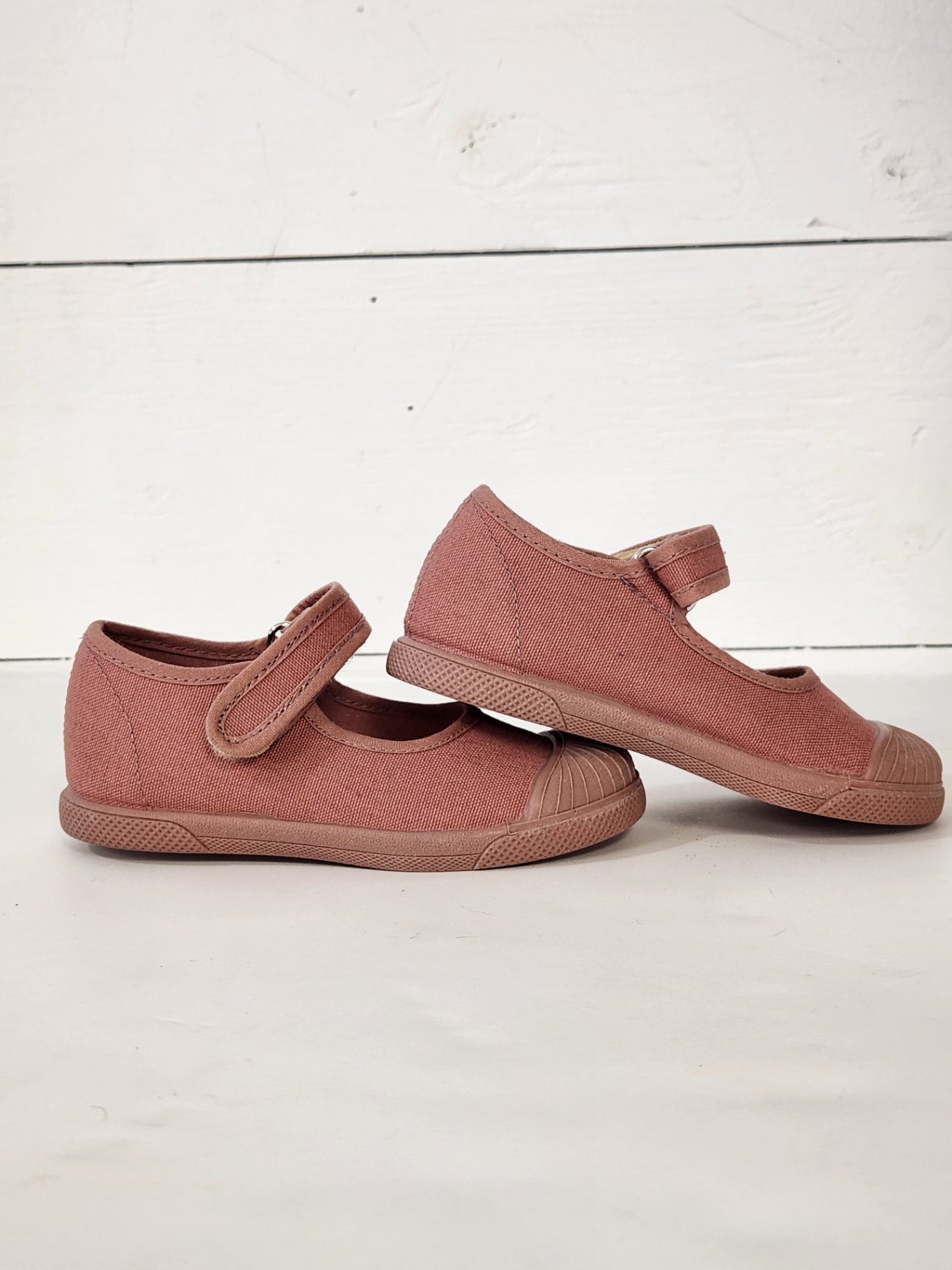 Size 6.5 | Childrenchic Kids' Shoes | UBNUU