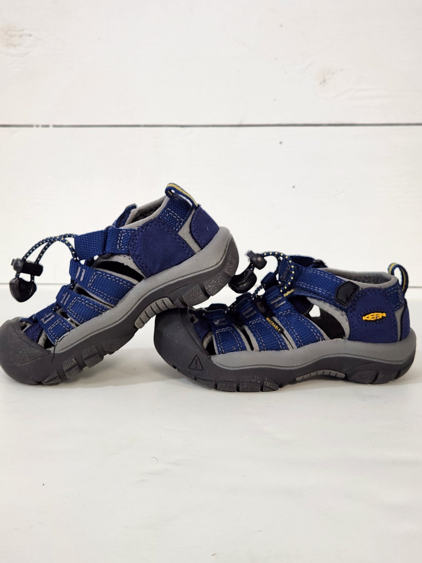 Size 8 | KEEN Kids' Shoes | UBNUU