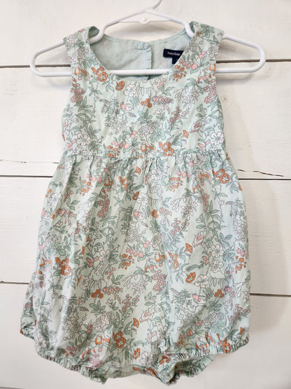 Size 12-18 months | babyGap Kids' Dress | UBNUU