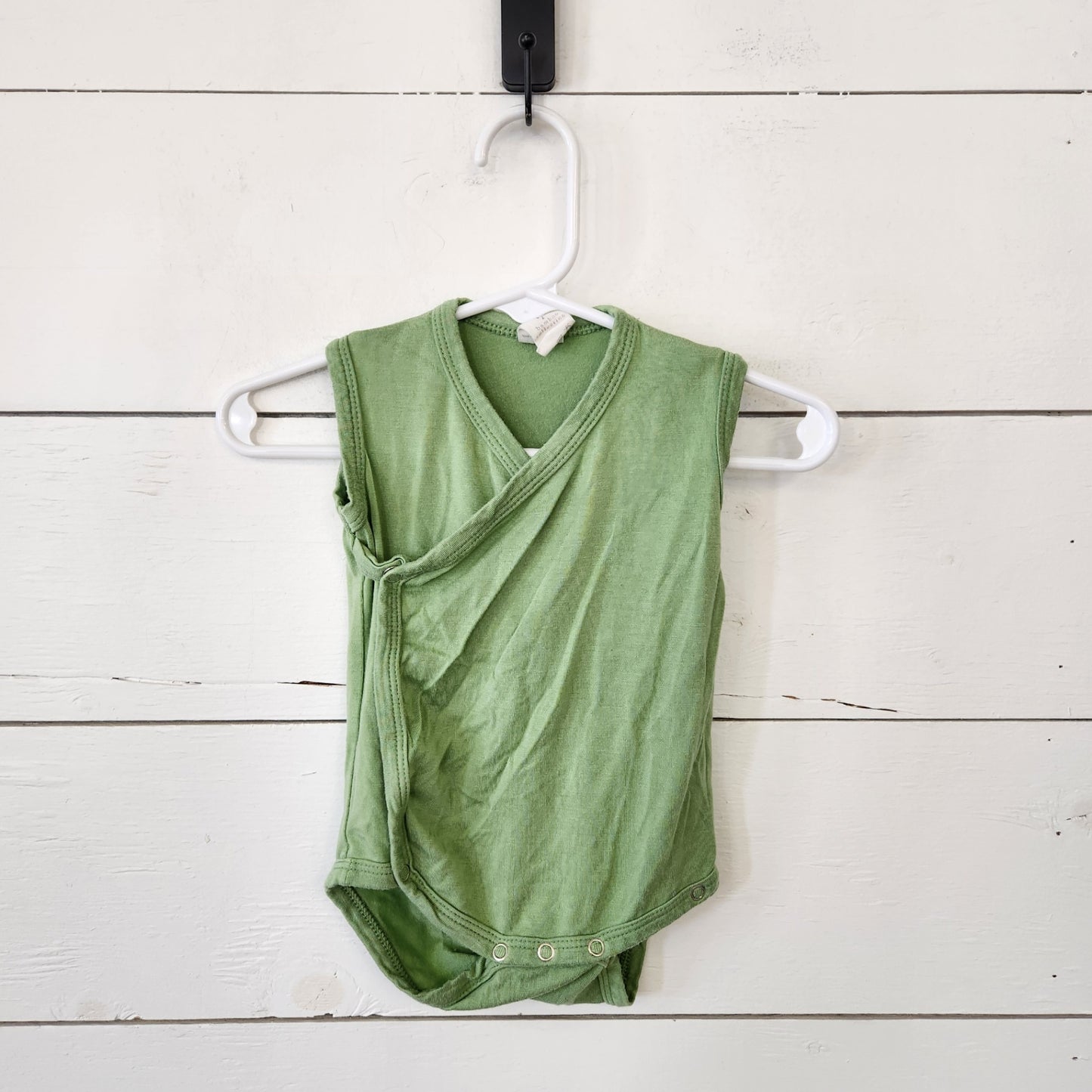 Size 0-3m | Kate Quinn Green Baby Bodysuit | UBNUU