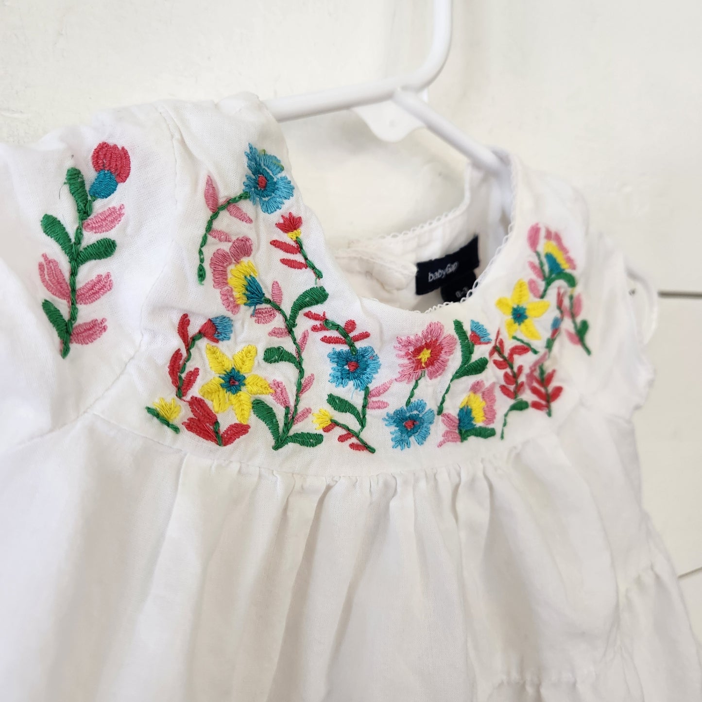 Size 0-3 months | babyGAP Kids' Dress | UBNUU
