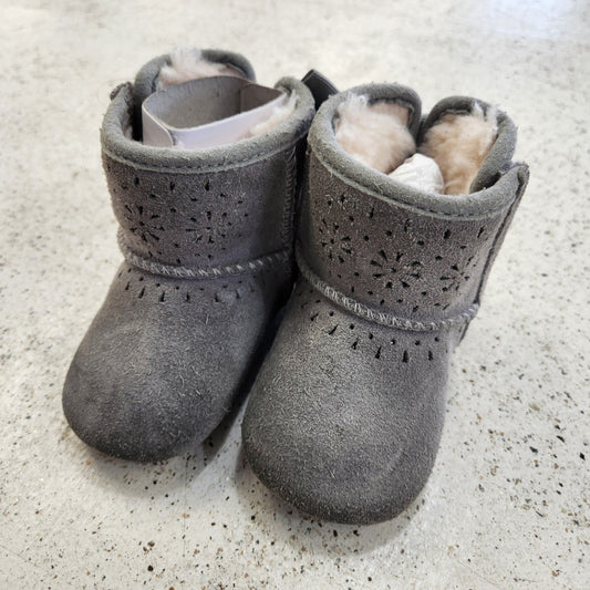 Size 2-3 | UGG Kids' Shoes *NIB | UBNUU
