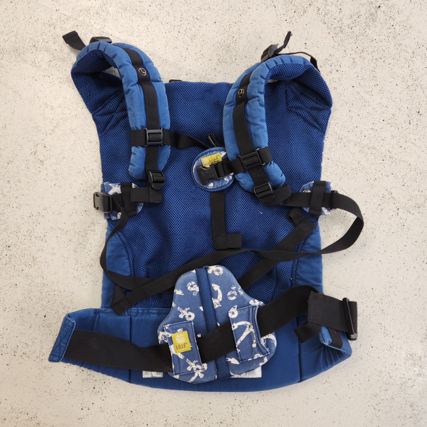 Size OS | LILLE BABY Baby Carrier | UBNUU