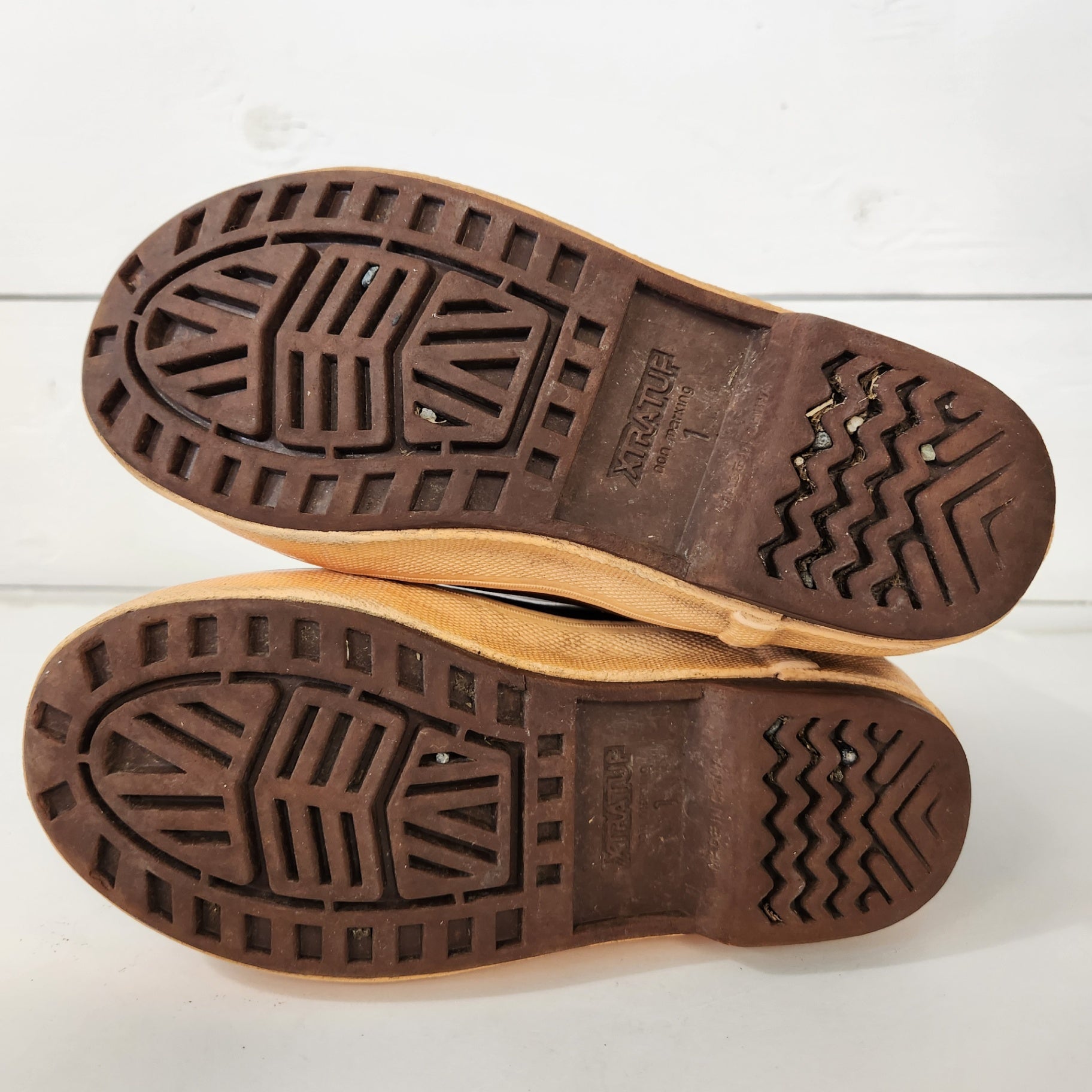 Size 1 | XTRATUF Kids' Boots | UBNUU