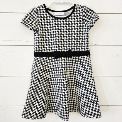 Size 4T | The Children's Place Kids' Dress | UBNUU