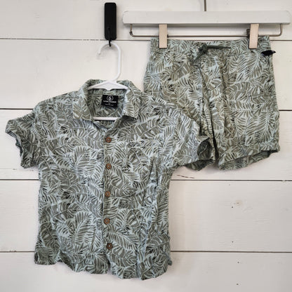 Size 3T | Volcom Kids' Shirt | UBNUU
