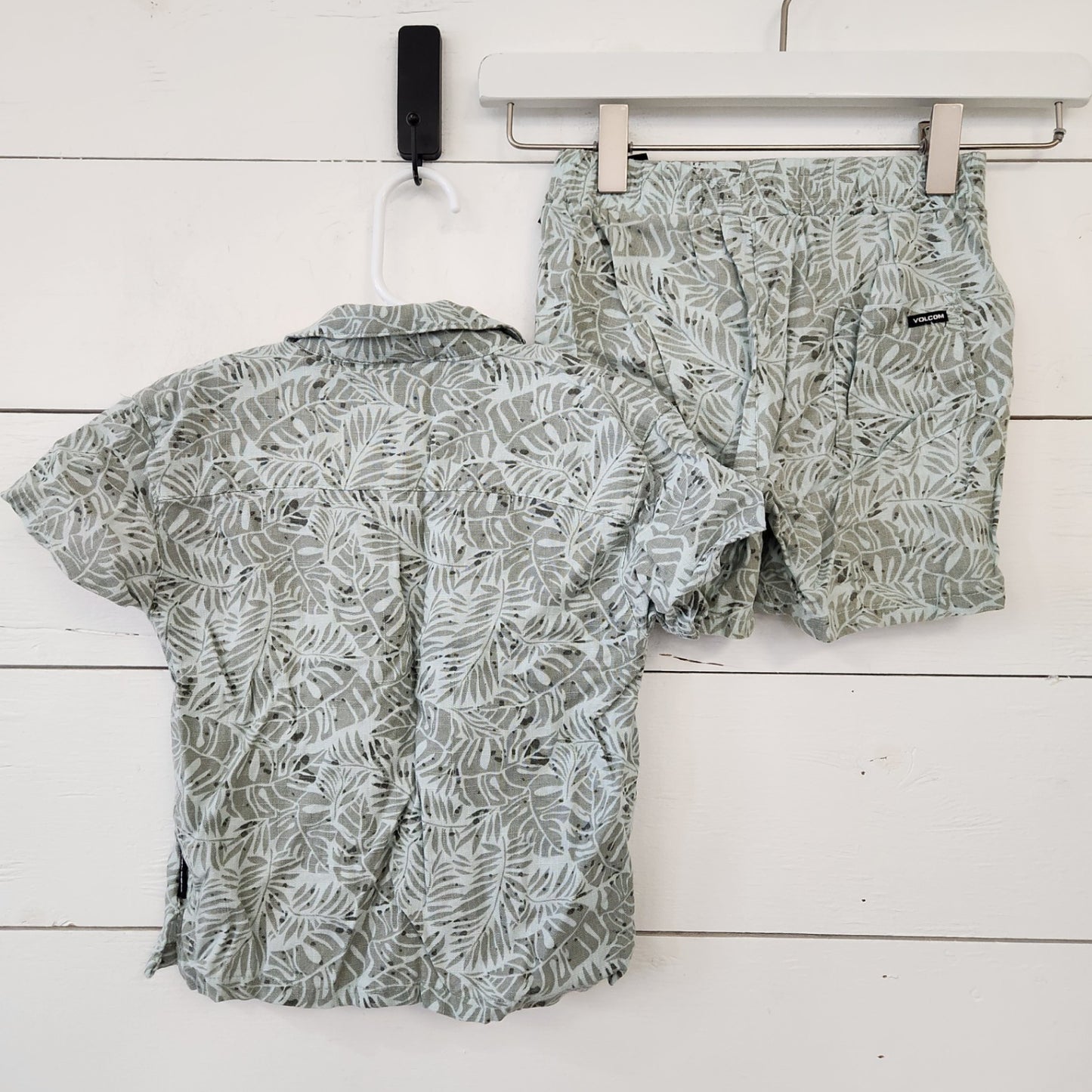 Size 3T | Volcom Kids' Shirt | UBNUU