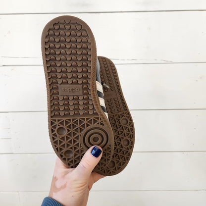 Size 1.5 | adidas Kids' Shoes | UBNUU