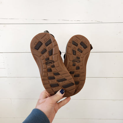 Size 2 | Chaco Kids' Shoes | UBNUU