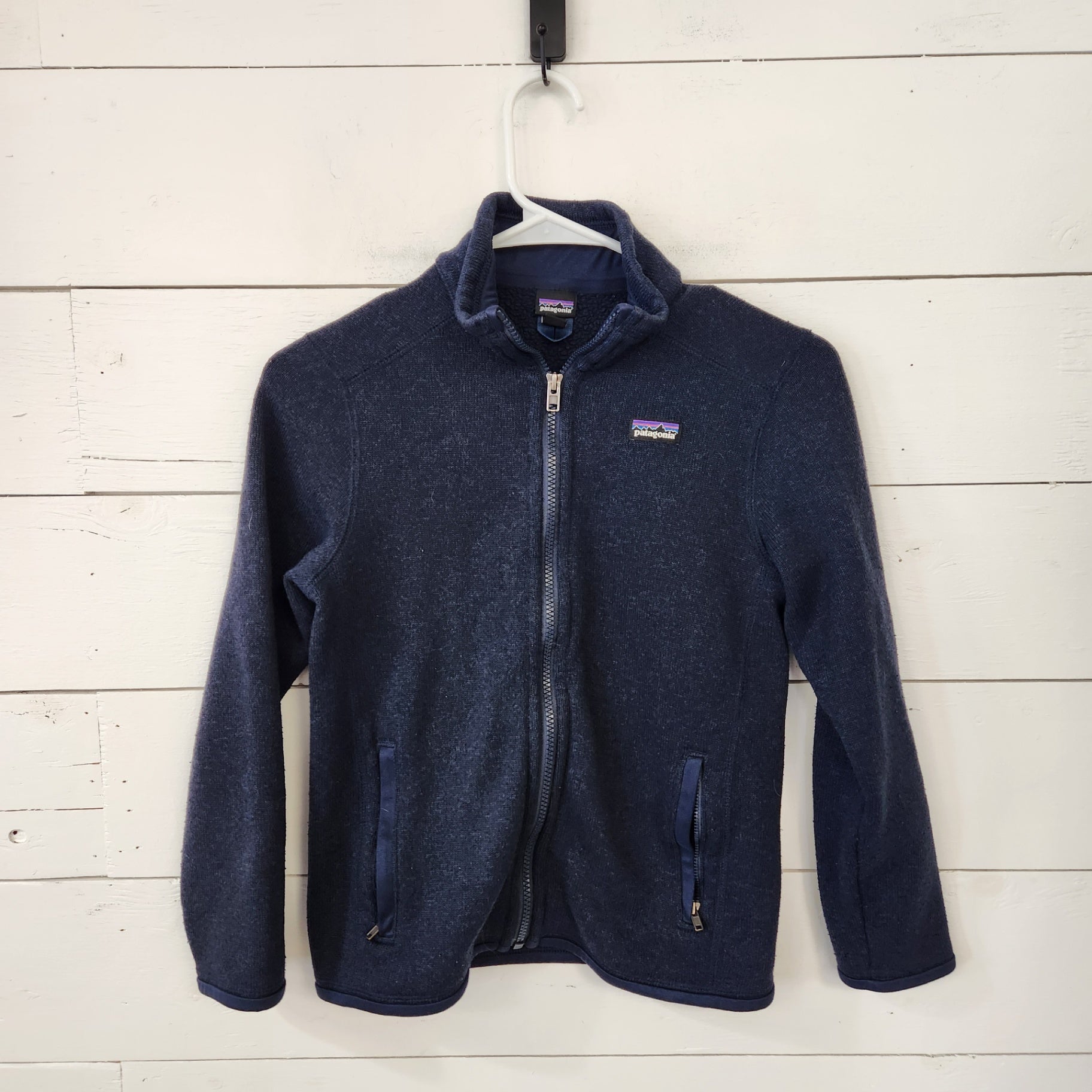 Size M | Patagonia Kids' Sweater | UBNUU