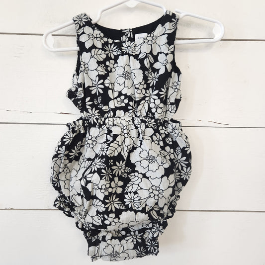 Size 6-9 months | GAP Kids' Dress | UBNUU