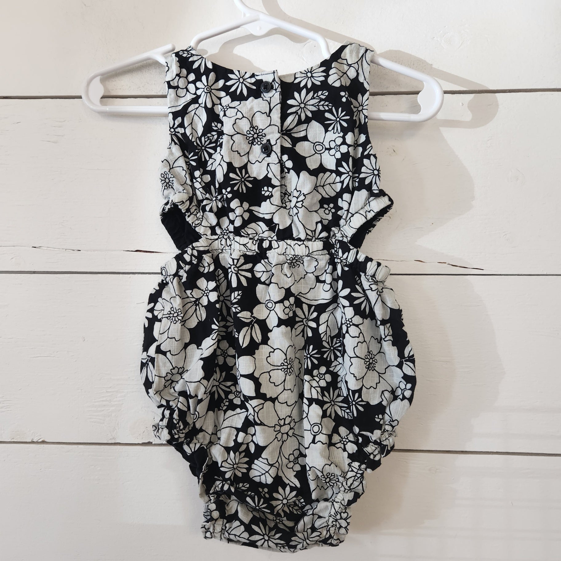 Size 6-9 months | GAP Kids' Dress | UBNUU