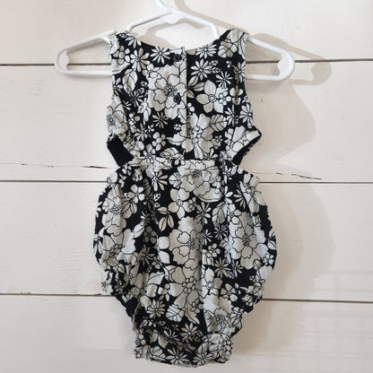 Size 6-9 months | GAP Kids' Dress | UBNUU