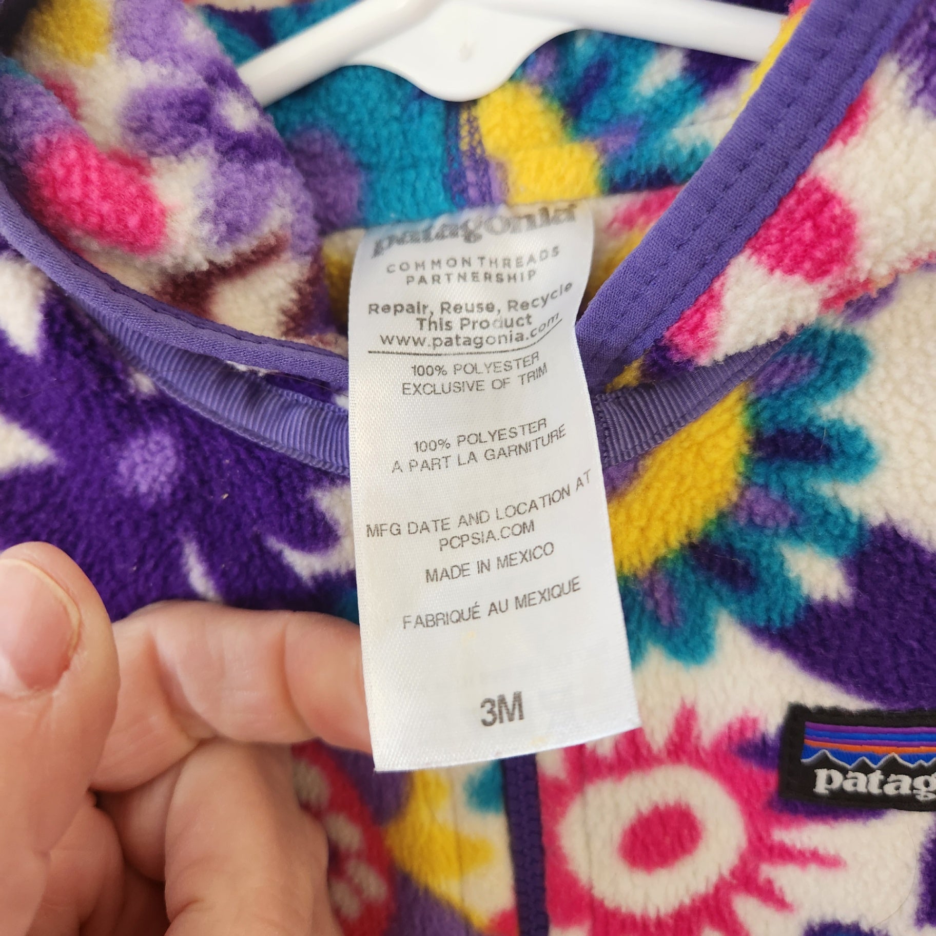 Size 3M | Patagonia Kids' Hoodie | UBNUU