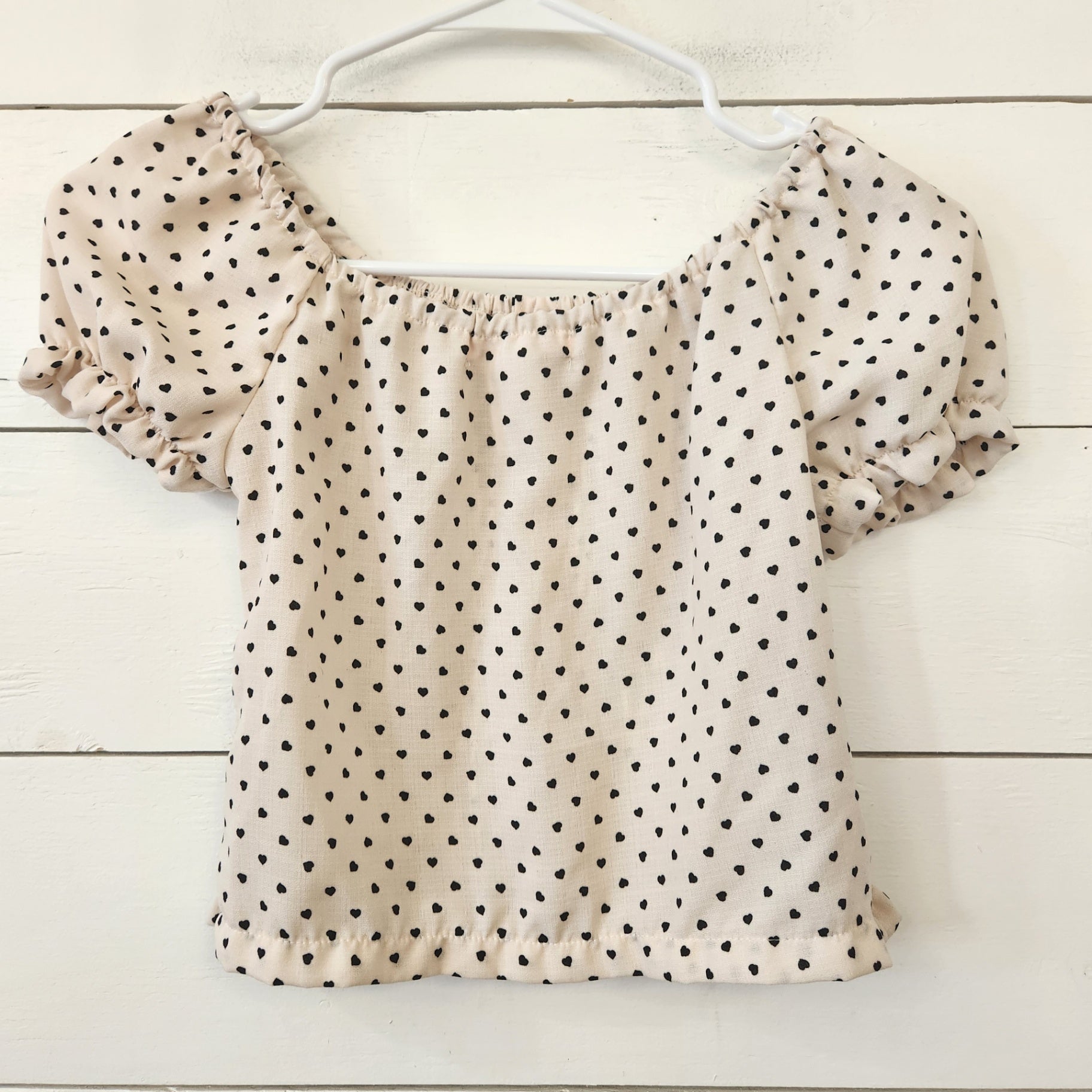 Size 7/8 | Love to be loved Kids' Shirt | UBNUU