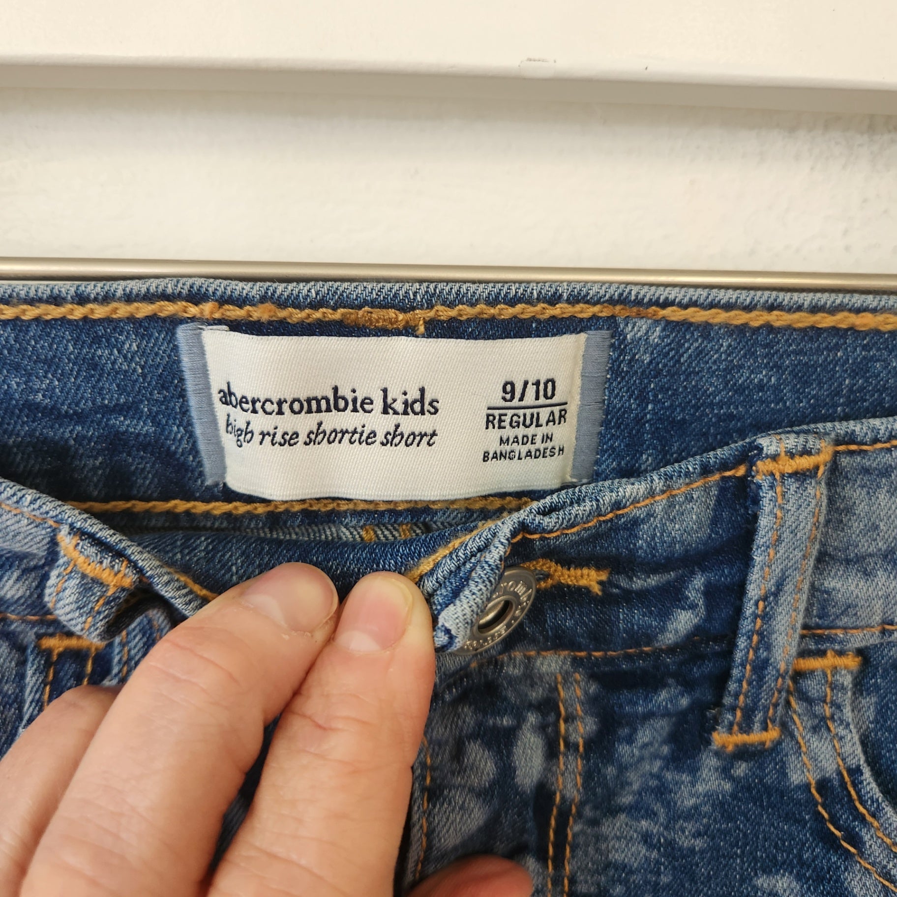 Size 9/10 | Abercrombie Kids Kids' Shorts | UBNUU