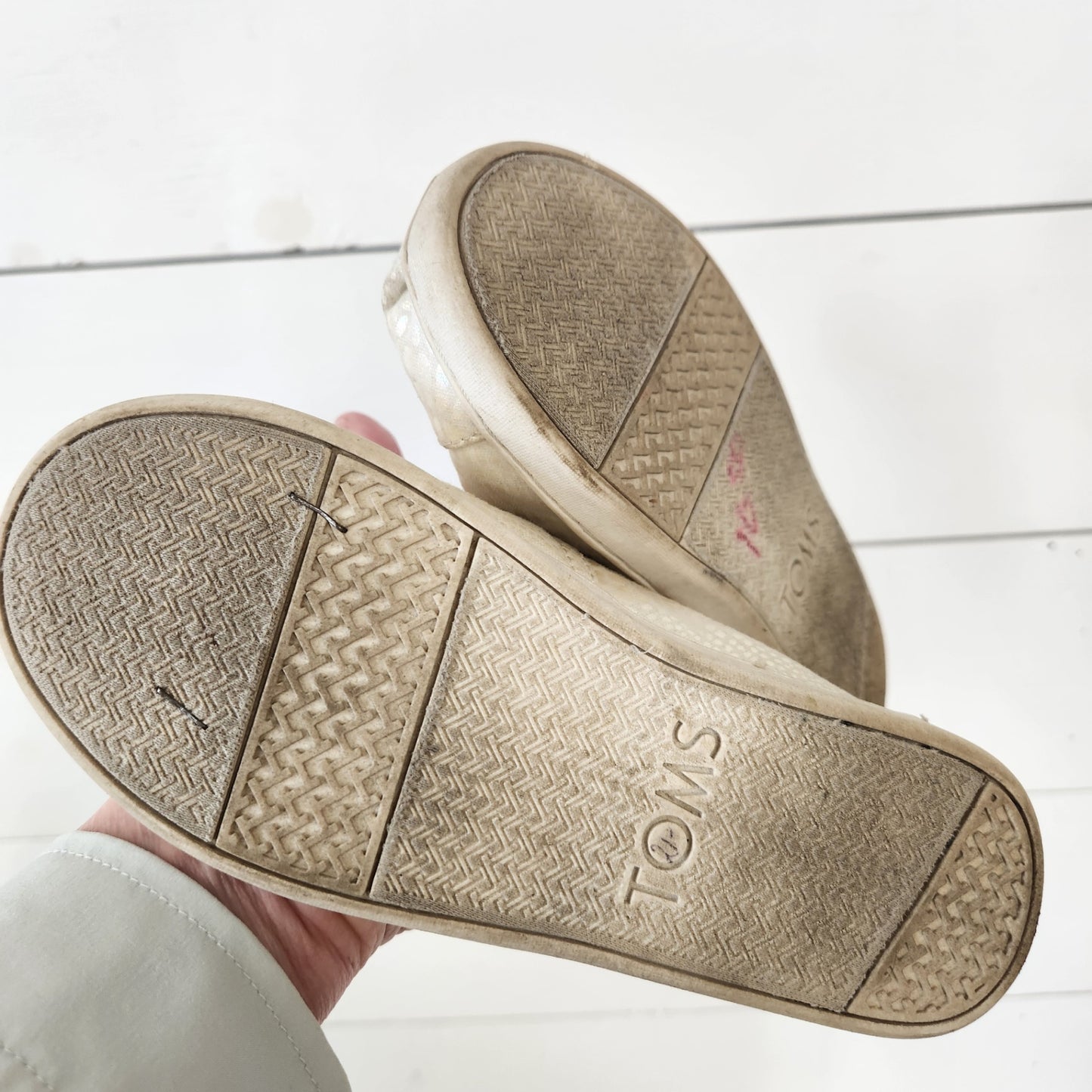 Size Y13 | TOMS Kids' Shoes | UBNUU
