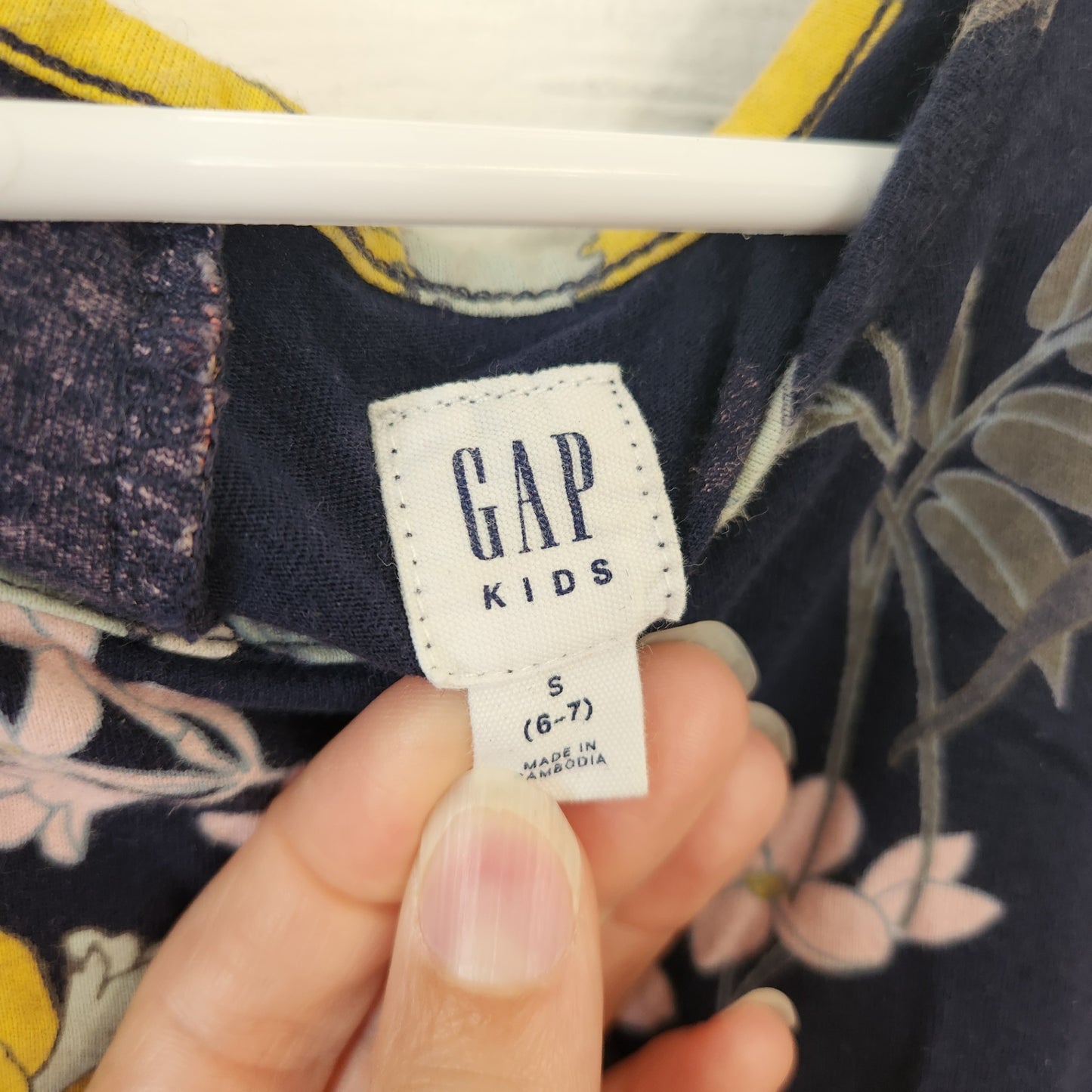 Size 6-7 | GAP Keyhole Back Dress | UBNUU