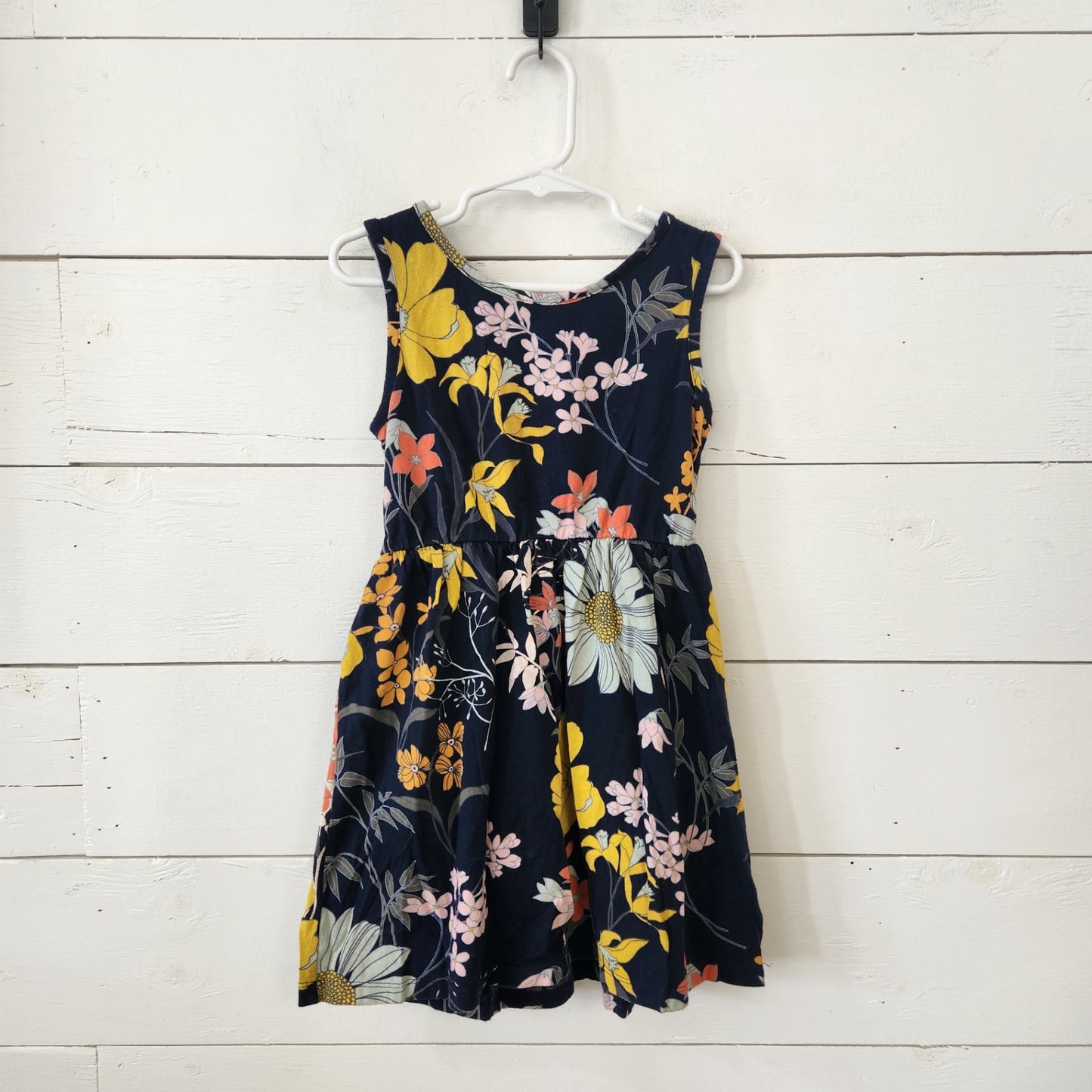 Size 6-7 | GAP Keyhole Back Dress | UBNUU