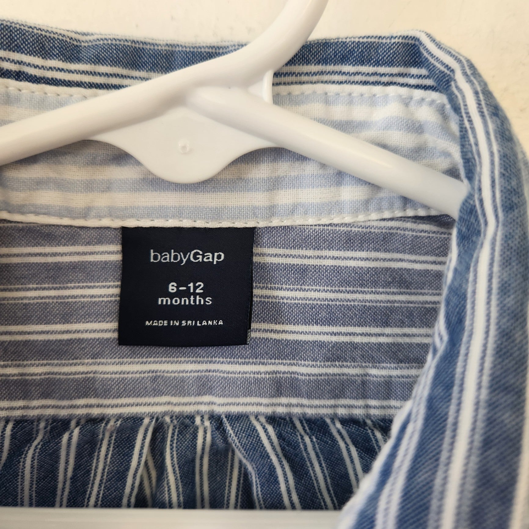 Size 6-12 months | babyGap Kids' Shirt | UBNUU