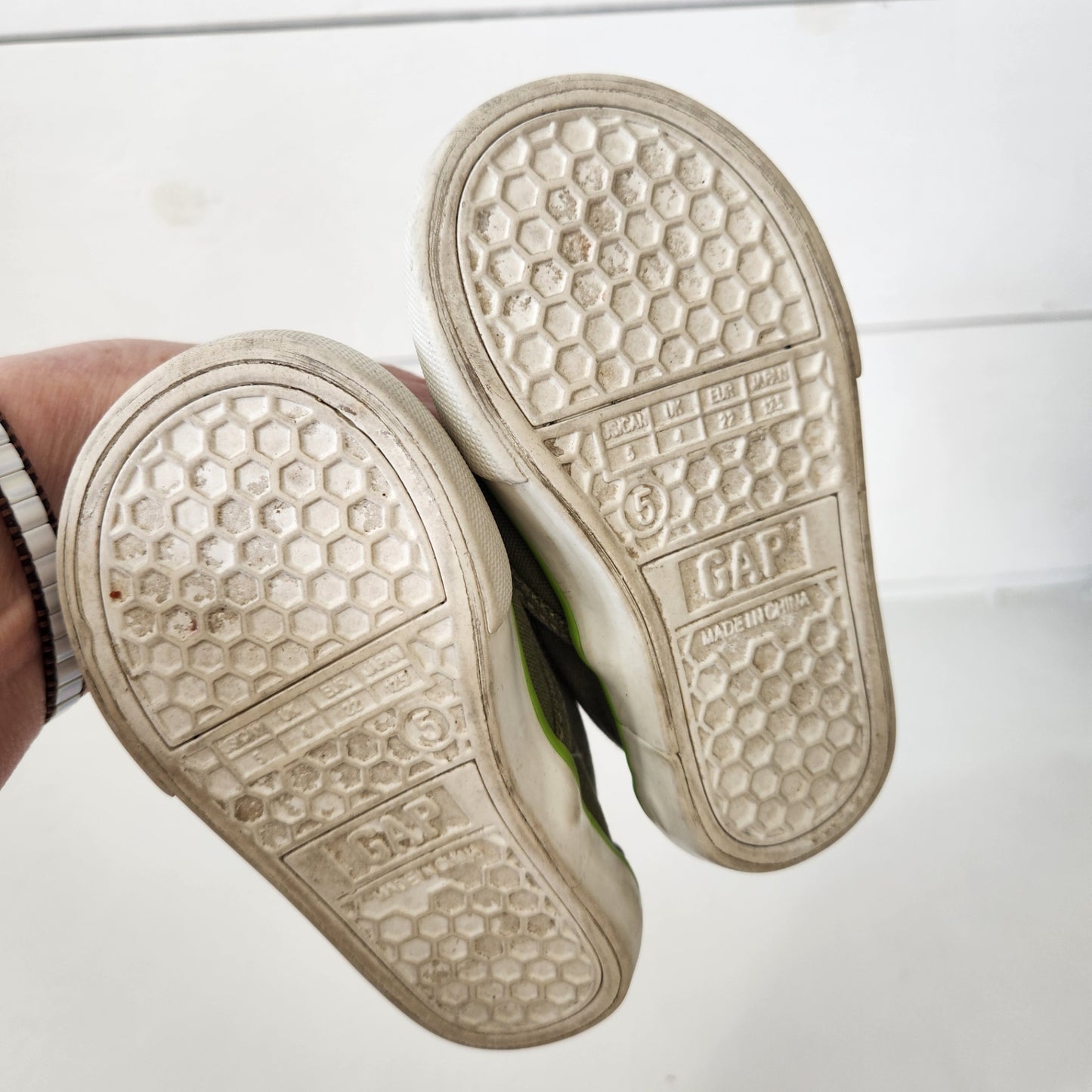 Size 5 | GAP KIDS Kids' Shoes | UBNUU