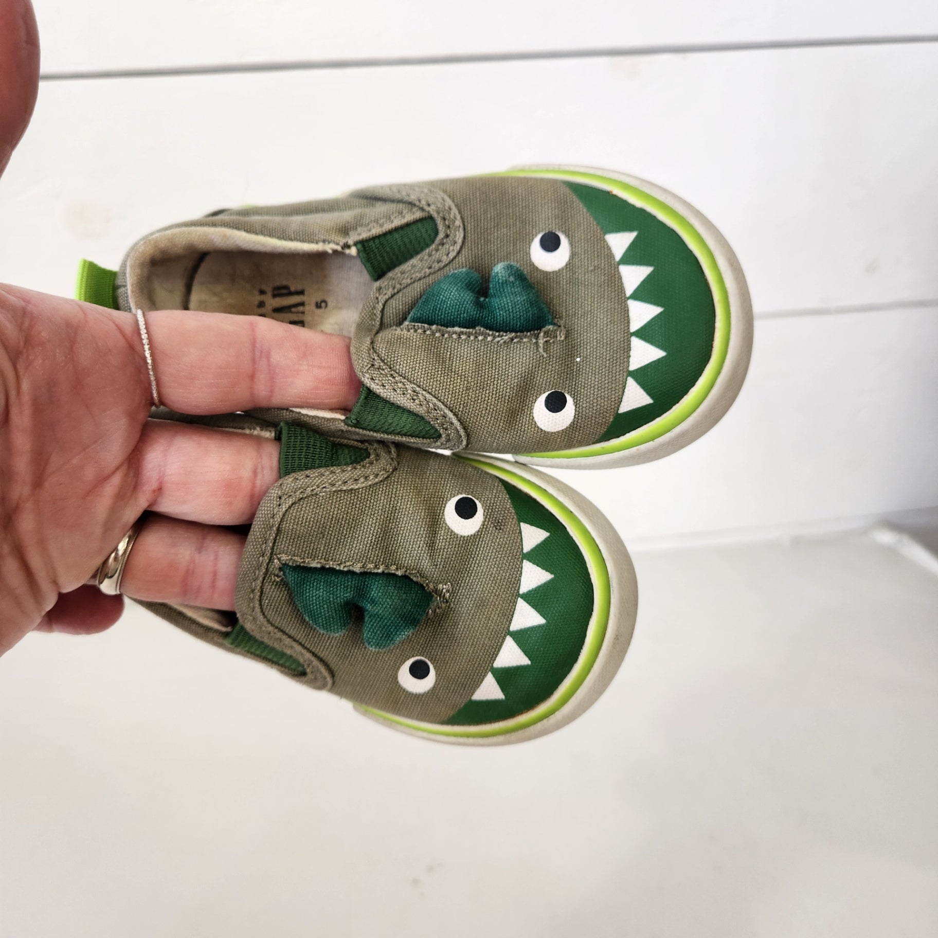Size 5 | GAP KIDS Kids' Shoes | UBNUU